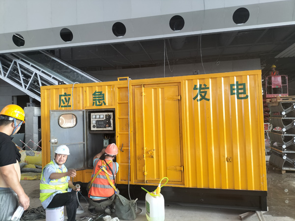 兴庆怎样判断空气滤清器是否需要更换？